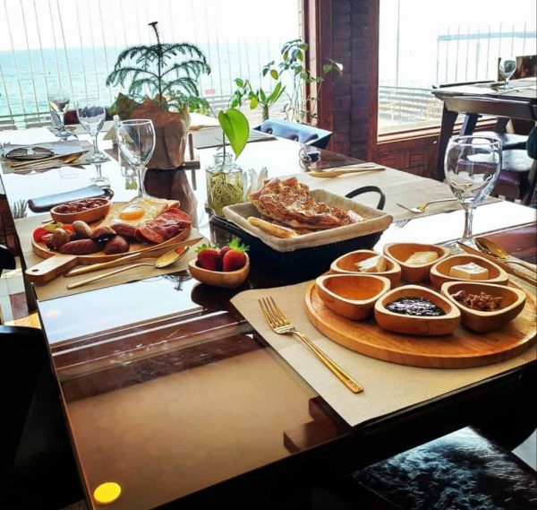 رستوران ساحلی دیاکو کیش