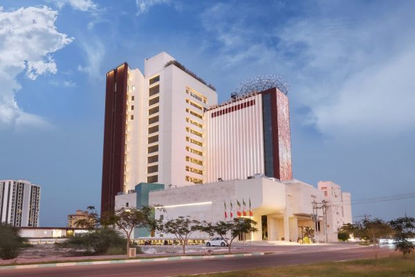 هتل پالاس کیش نمای بیرونی