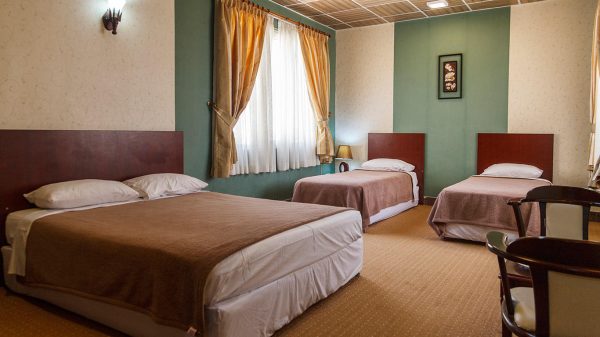 هتل آرامش کیش اتاق چهار تخته