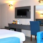 هتل آرامیس کیش اتاق دو تخته تویین