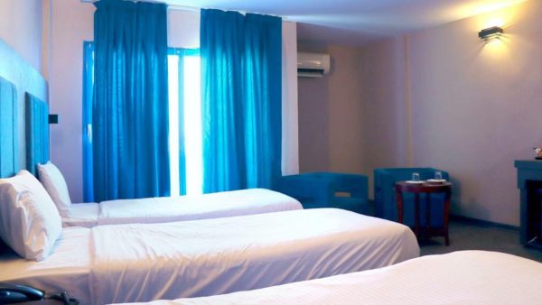 هتل آرامیس کیش اتاق سه تخته 2