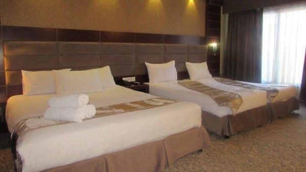 هتل آرامیس کیش اتاق چهار تخته 1