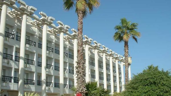 نمای بیرونی هتل داریوش