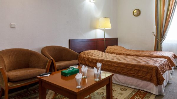 هتل سان رایز کیش اتاق دو تخته تویین 1