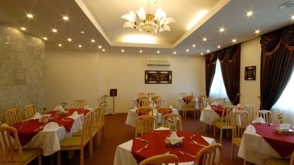 رستوران هتل سان رایز