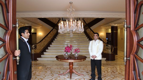 ورودی هتل سورینت مریم