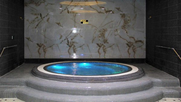 هتل شایان کیش استخر 3