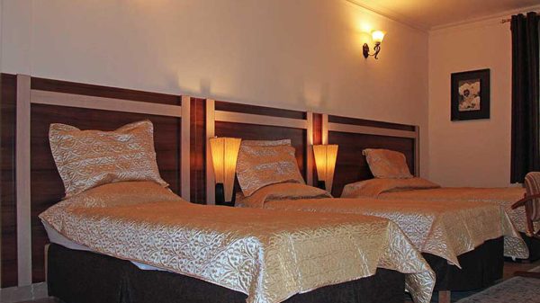 هتل هلیا کیش اتاق سه تخته 2