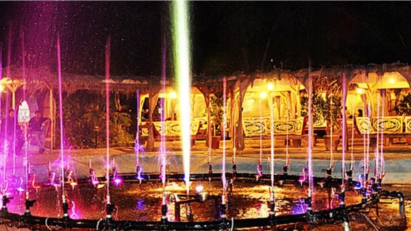 باغچه هتل پارمیس