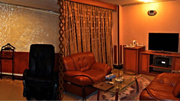 سوئیت هتل پارمیس