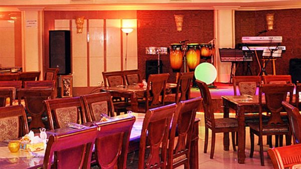 خانه اسپاگتی هتل پارمیس