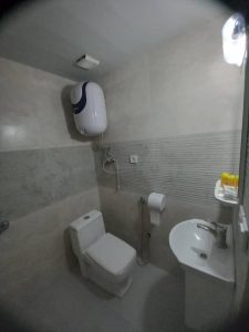 هتل پانیذ کیش سرویس بهداشتی اتاق‌ها