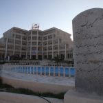 نمای بیرونی هتل گامبرون