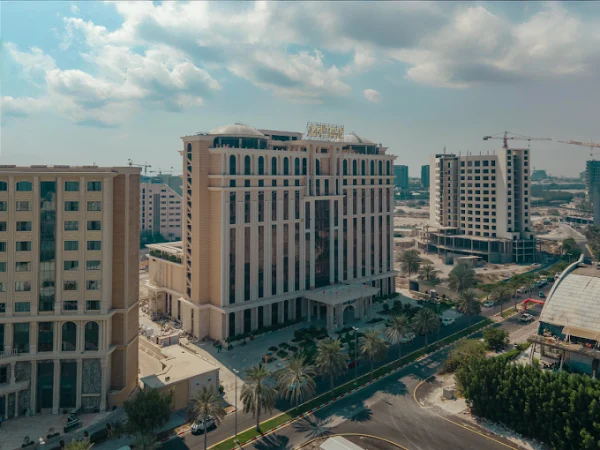 هتل آسمان رویال کیش نمای بیرونی