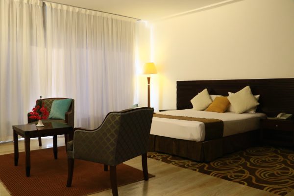 هتل ارم 4 ستاره کیش فضای داخلی اتاق‌ها